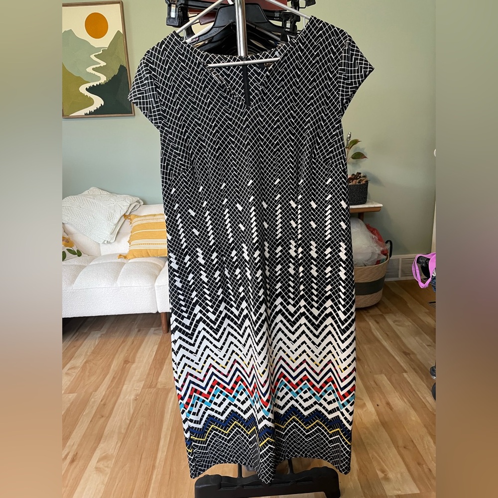 Cap-Sleeve Midi Dress in Black & White with Multicolor Chevron Hem